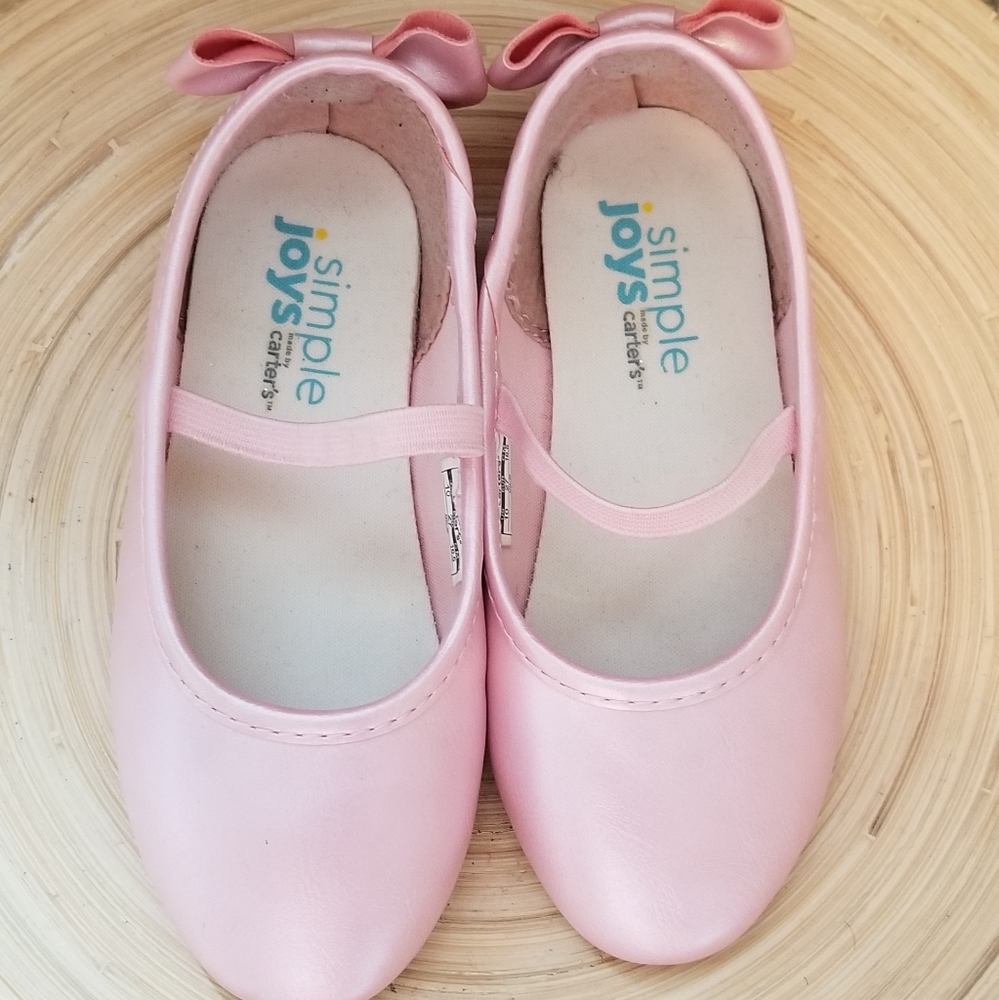 Little kid pink shoes with elastic and bows